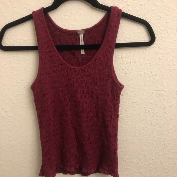 Size large pinkish maroon crop top - Picture 1 of 2